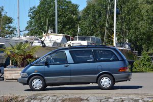 Toyota_Previa